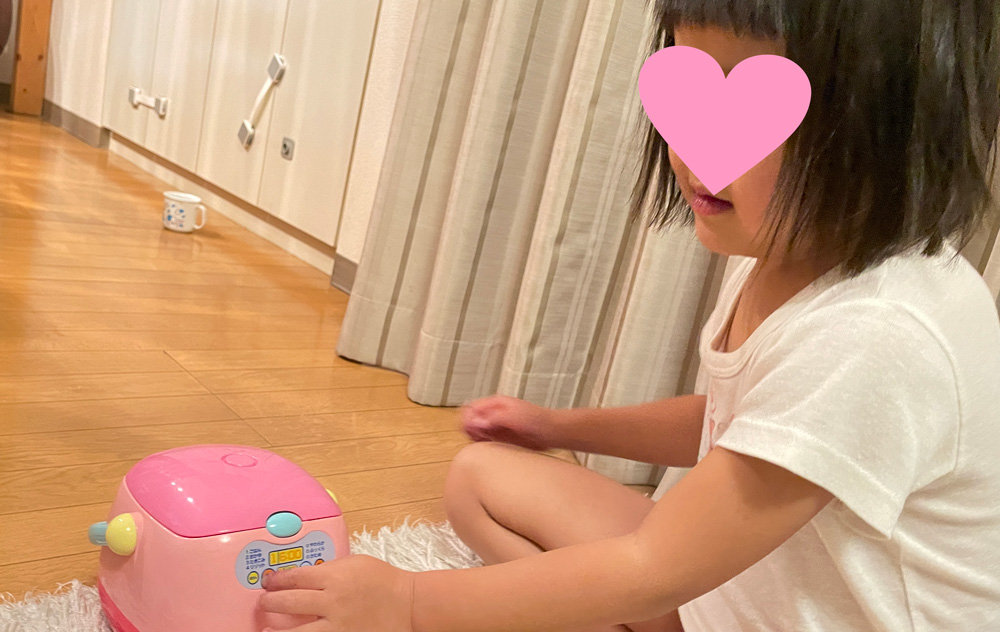 トイサブ！おもちゃレビュー4歳6か月～4歳9か月　ヤミーピザ(Voila)、ごはんをたこう すいはんきセット(Royal)