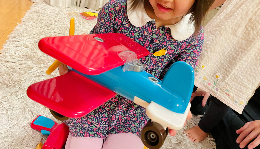 Take-Apart Airplane（Battat）トイサブ3歳、4歳頃のレンタルおもちゃ　ドリルで組み立てる飛行機